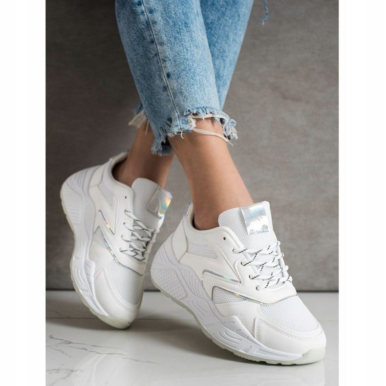 SHELOVET Snygga sneakers vit 2