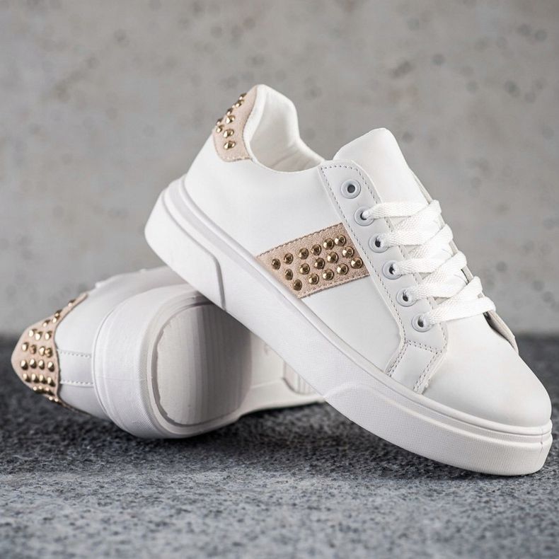 SHELOVET Sneakers med prydnader beige vit gyllene 1