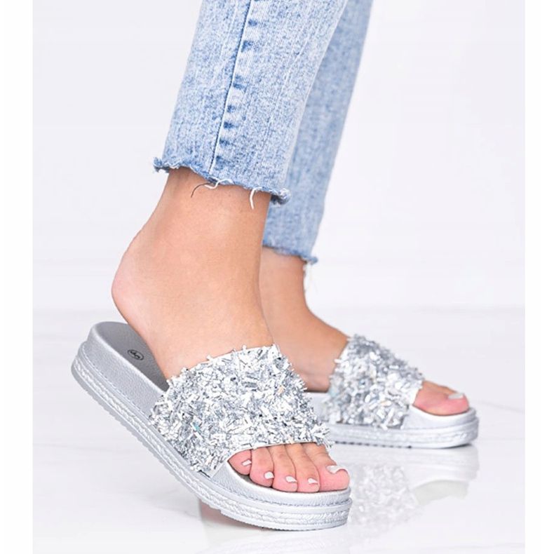 Silver tofflor med cubic zirconia Love Bling 1