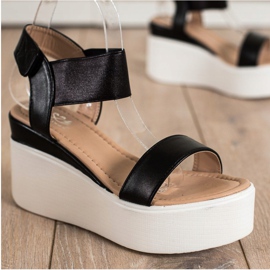 Small Swan Fashion Wedge Sandaler svart 1