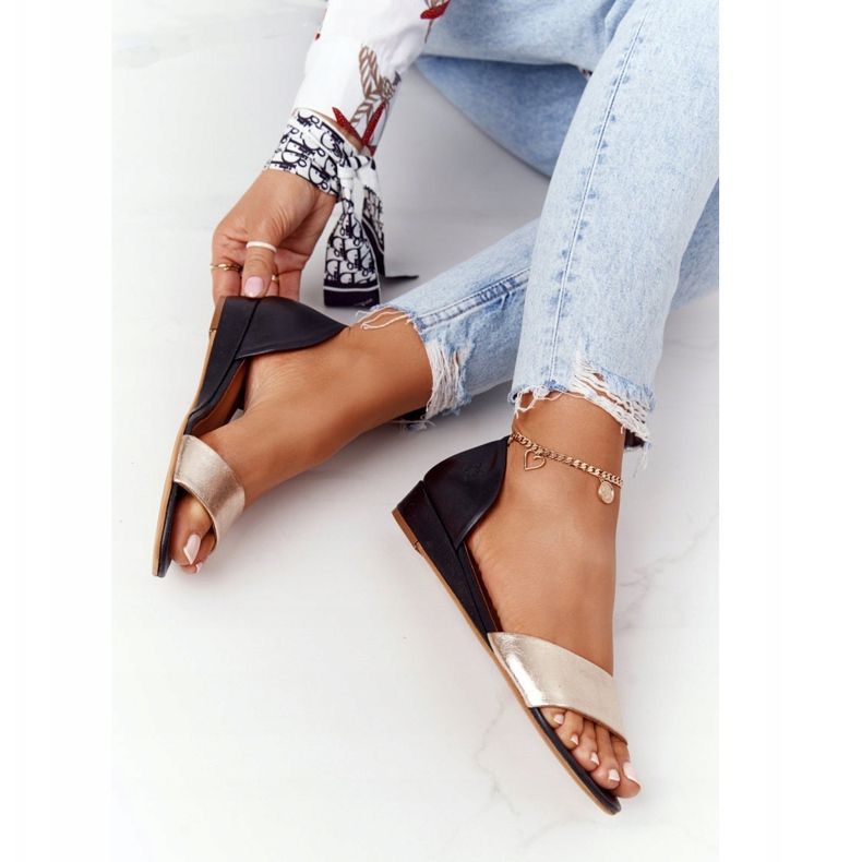 Lädersandaler Maciejka 1971-46 svart och guld 1