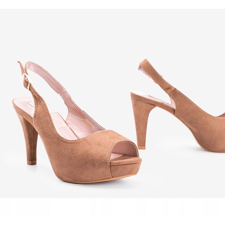 Juns bruna sandaler med stilettklack 1