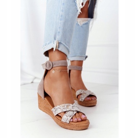 Mockaskinnsandaler Maciejka 04565-04 Beige-Gold 1