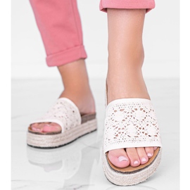 Beige spets Glam Shape tofflor 1