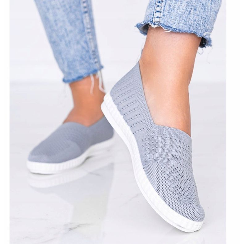 De grå Slip On openwork Funk sneakers 1