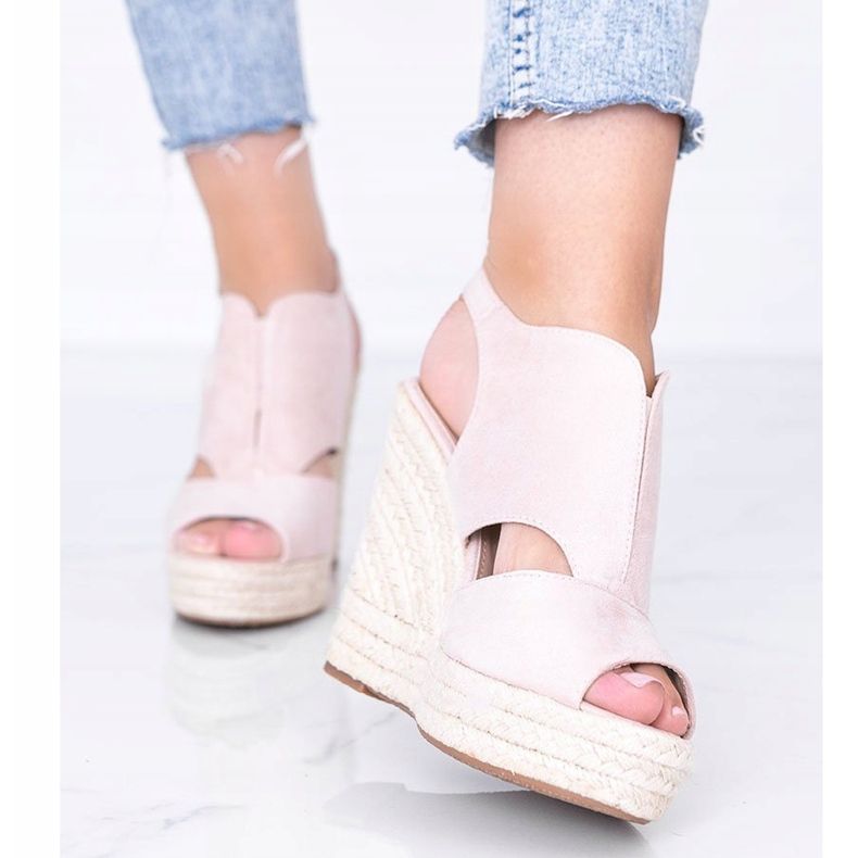 Beige kile sandaler från Holiday Time 1