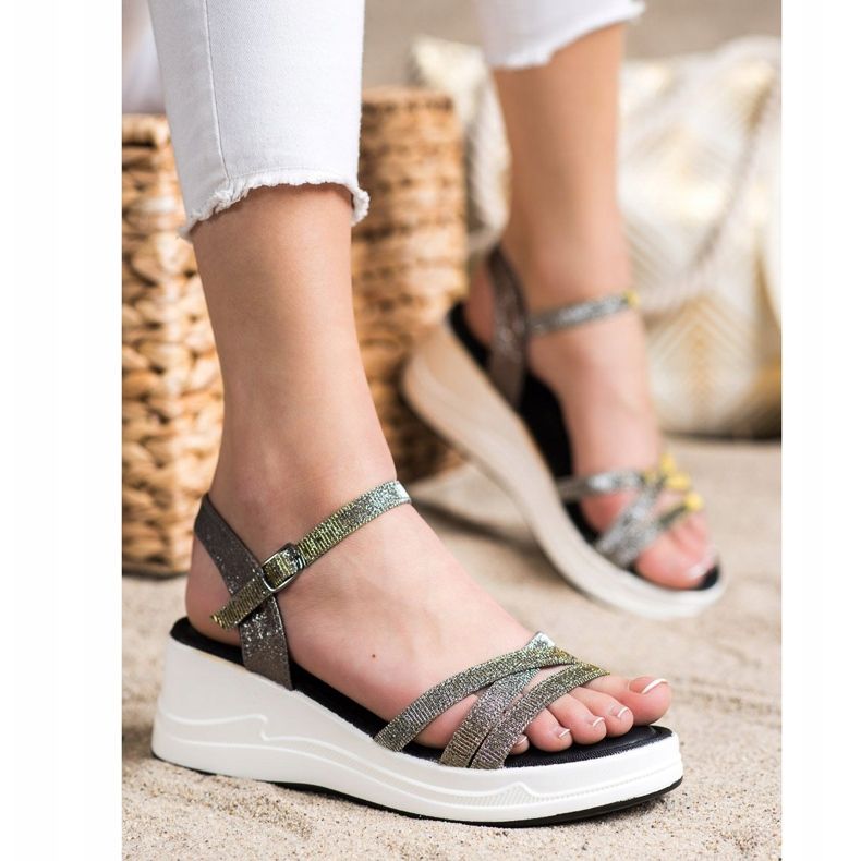 Small Swan Glitter sandaler på kilen svart 1