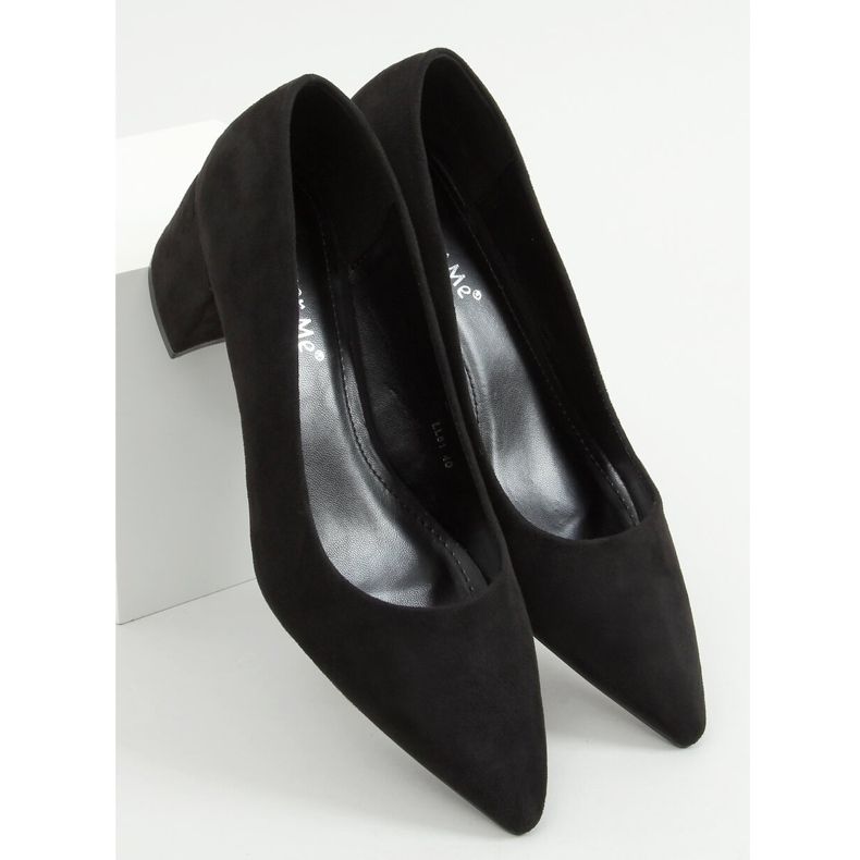 Svarta pumpar lågklackat svart LL81 Svart 1
