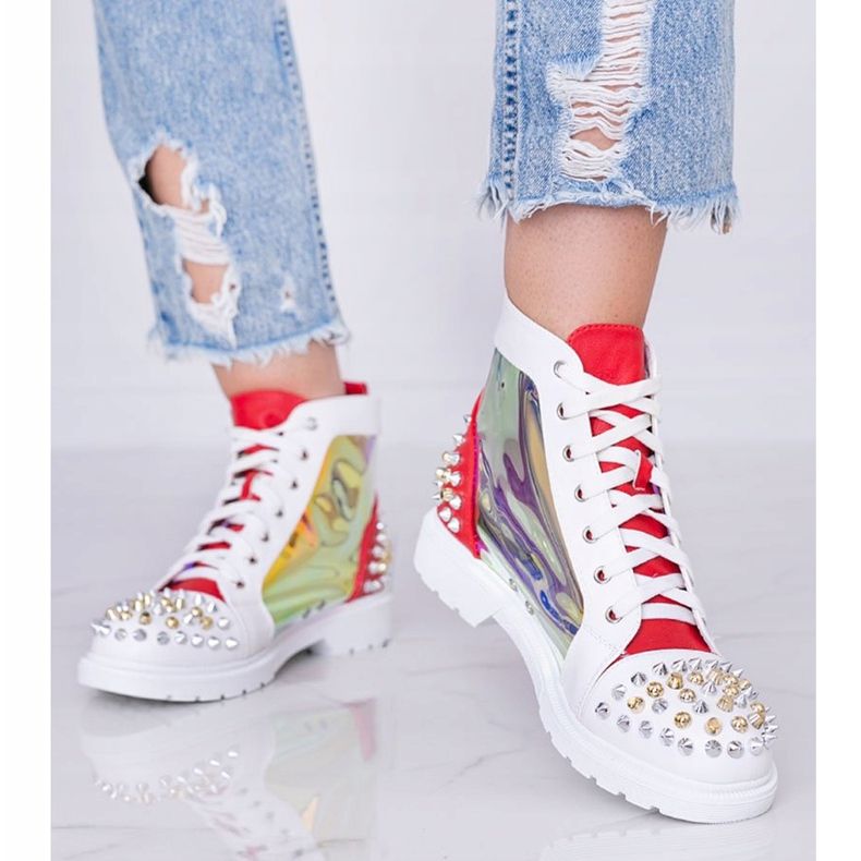 Vita och röda transparenta stövlar med Lea dubbar 1