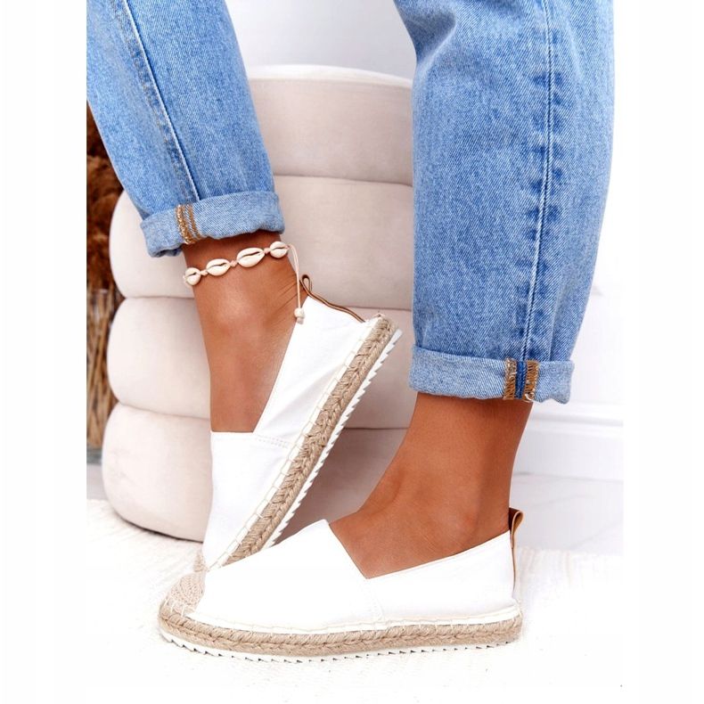 Espadrilles på en flätad sula Big Star HH274493 vit beige 4