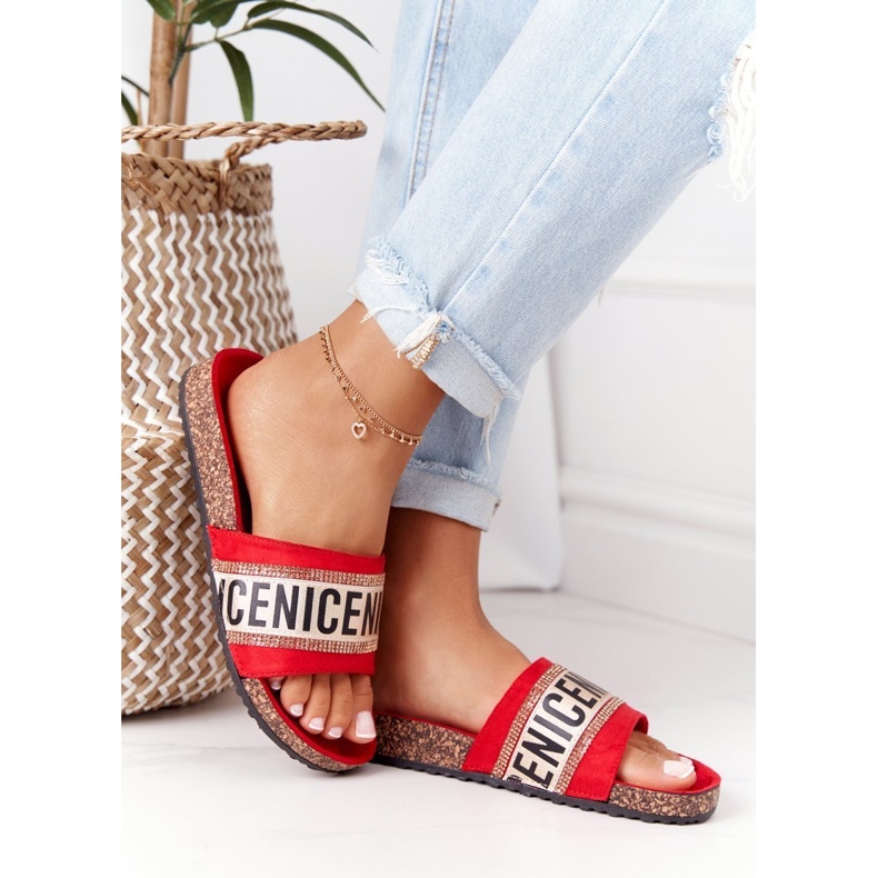 Röda flip -flops på kork med cubic zirconia var trevligt 2