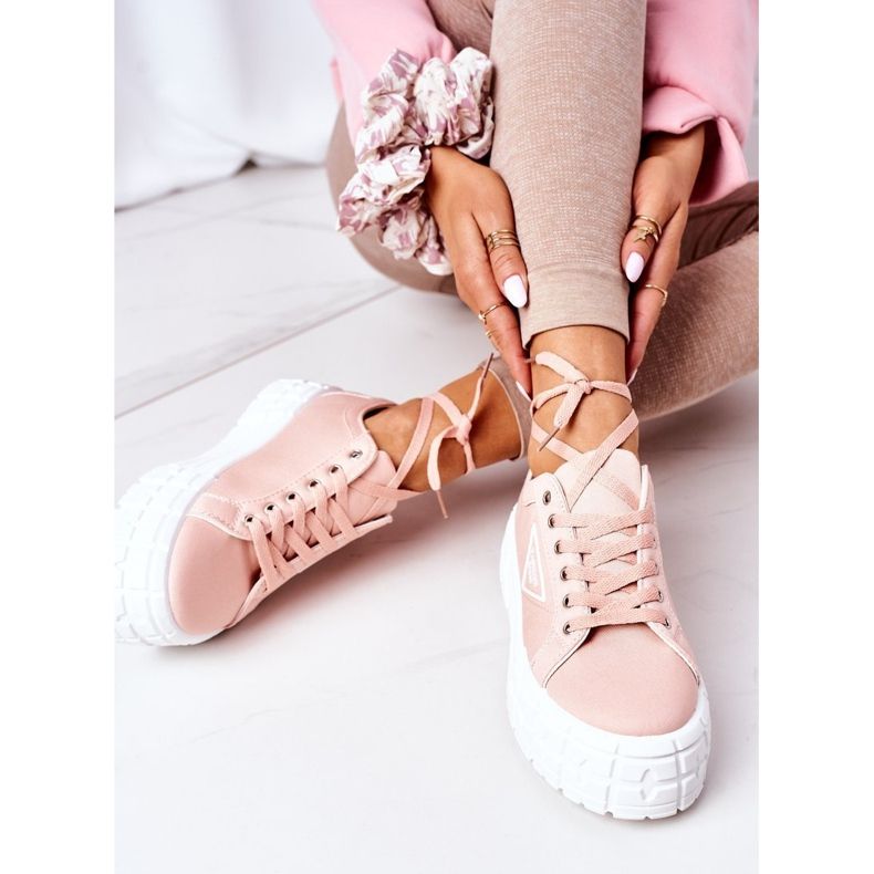 Damskor på den rosa Big City Life -plattformen 1