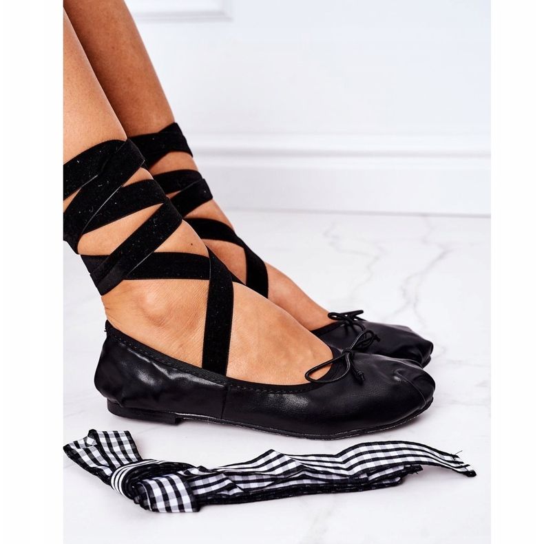 Svarta Lu Boo -bundna ballerinor 1