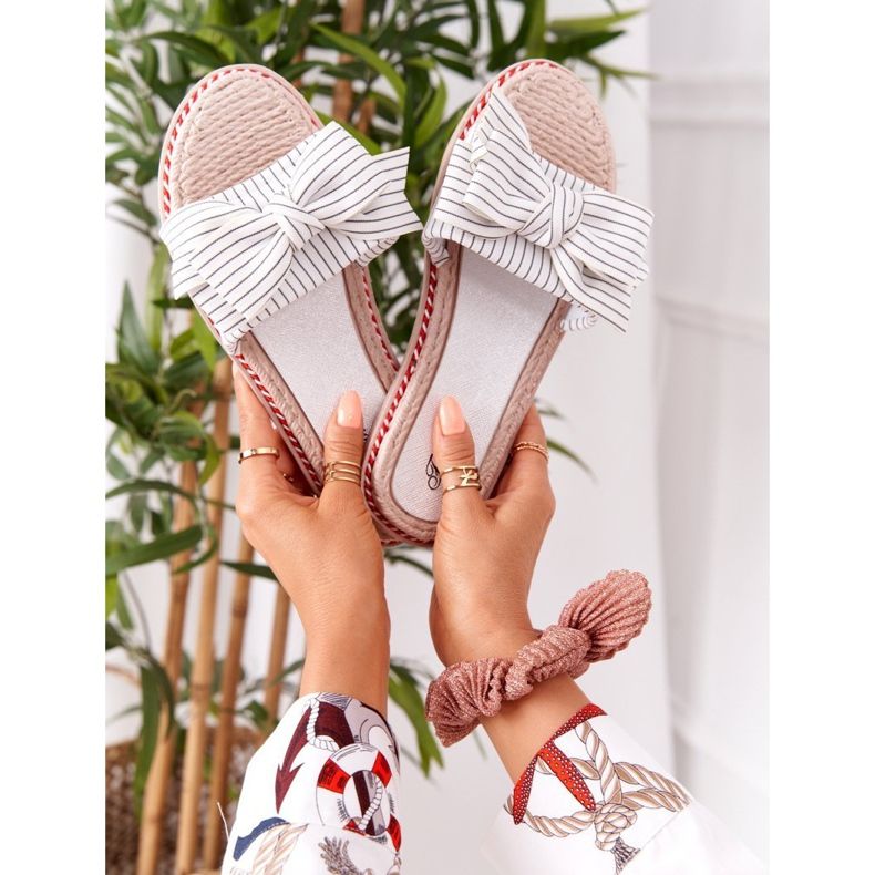 PS1 Gummi tofflor med vit Gabriell rosett 1