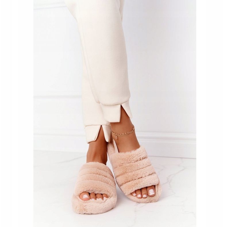 PS1 Päls tofflor på beige snöflinga plattform 2