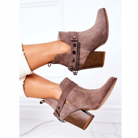 Lewski Shoes Velour stövlar på en bar Lewski skor 2880 brun 1