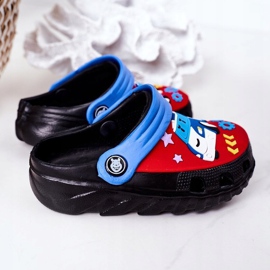 Barn skum tofflor Crocs Black Blue Oscar svart röd blå 1