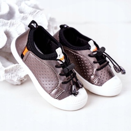 Barn Silver Slip-on Playground Sneakers svart grå 2