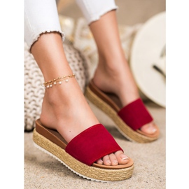 SHELOVET Klassiska tofflor på plattformen röd 1