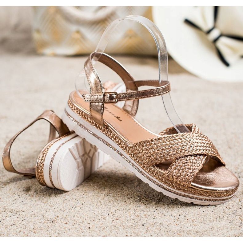 Mannika Gyllene sandaler på plattformen 1