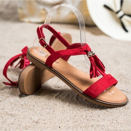 Groto Gogo Röda sandaler med fransar 1
