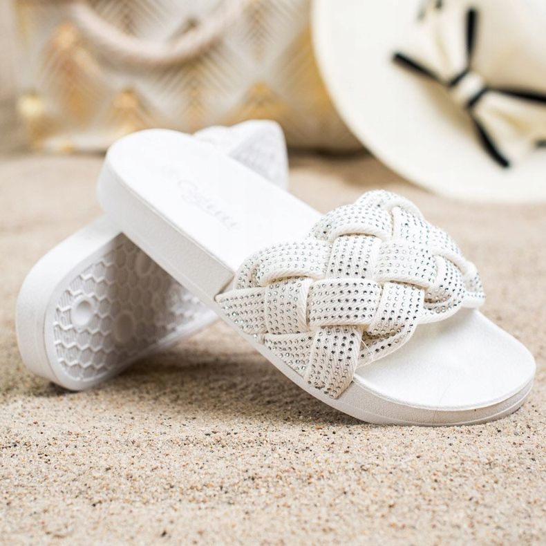 Groto Gogo Textil tofflor med kristaller vit 1