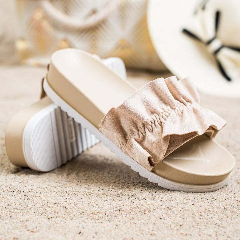 SHELOVET Beige tofflor på plattformen 1