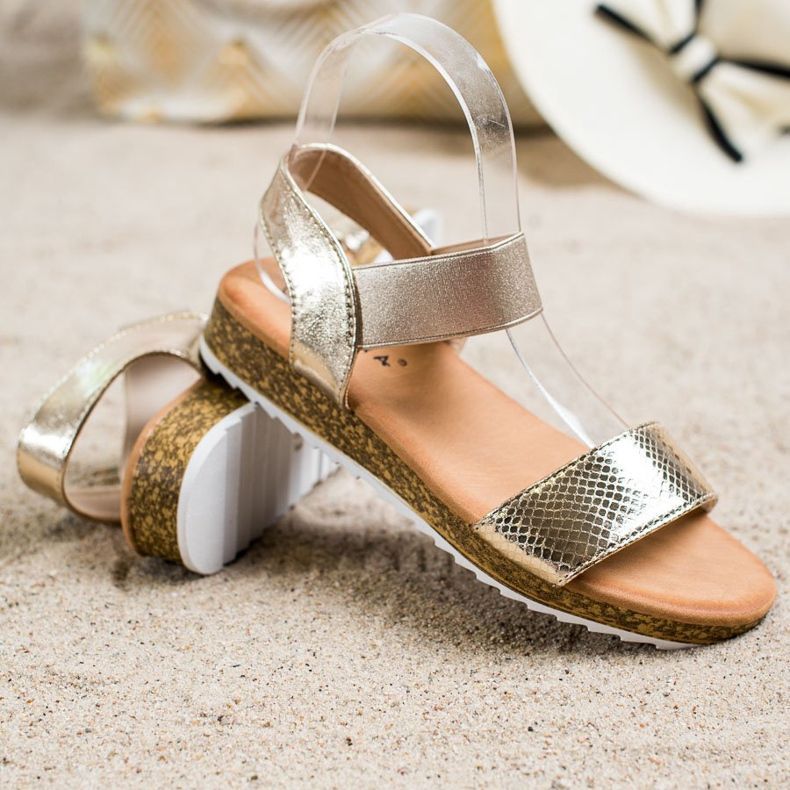 Kayla Glänsande ekolädersandaler gyllene 1