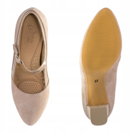 Marco Shoes Pumpar med rem på en stabil häl beige 1