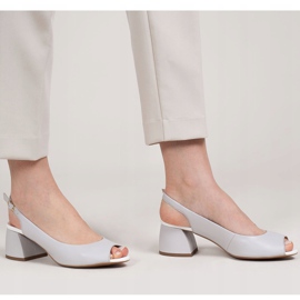 Marco Shoes Grå lädersandaler 1506P med en stabil häl 1