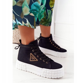 Kvinnors höga sneakers på en svart Manhattan -plattform 1