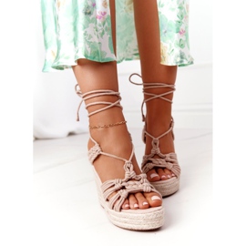 SEA Tied Wedge Sandals With Flätade Naken Run The World beige 1