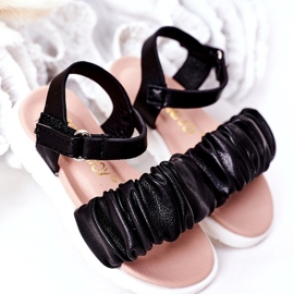 FR1 Barnens svarta Aimy sandaler med kardborreband 1