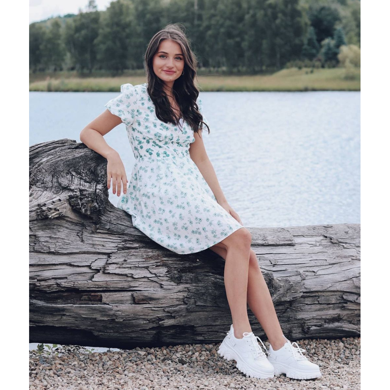 SHELOVET Vita sneakers med pärlor 1