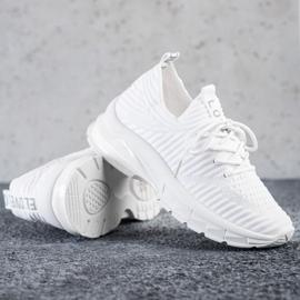 SHELOVET Vita sneakers på plattformen 1