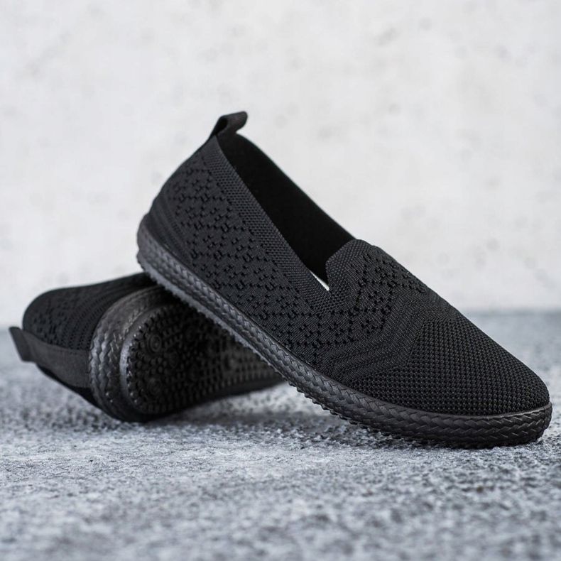SHELOVET Svarta Slipons 1