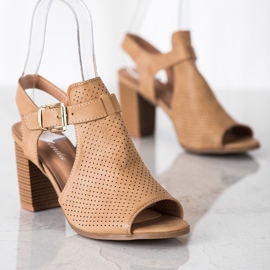 Renda Byggda sandaler med ekoläder beige brun 1