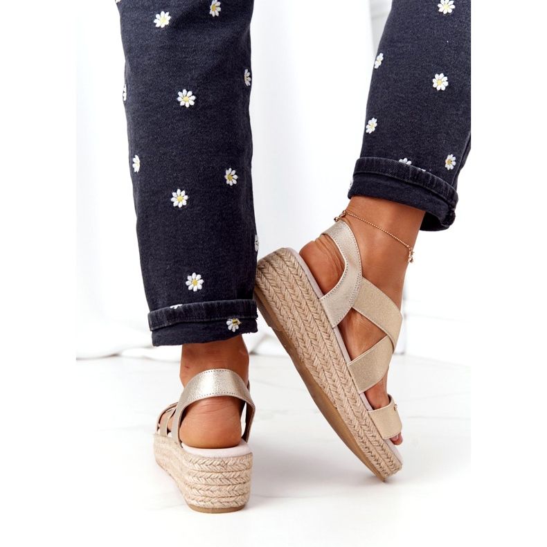 Big Star Kilsandaler med ribbad stor stjärna HH274414 Golden gyllene 2