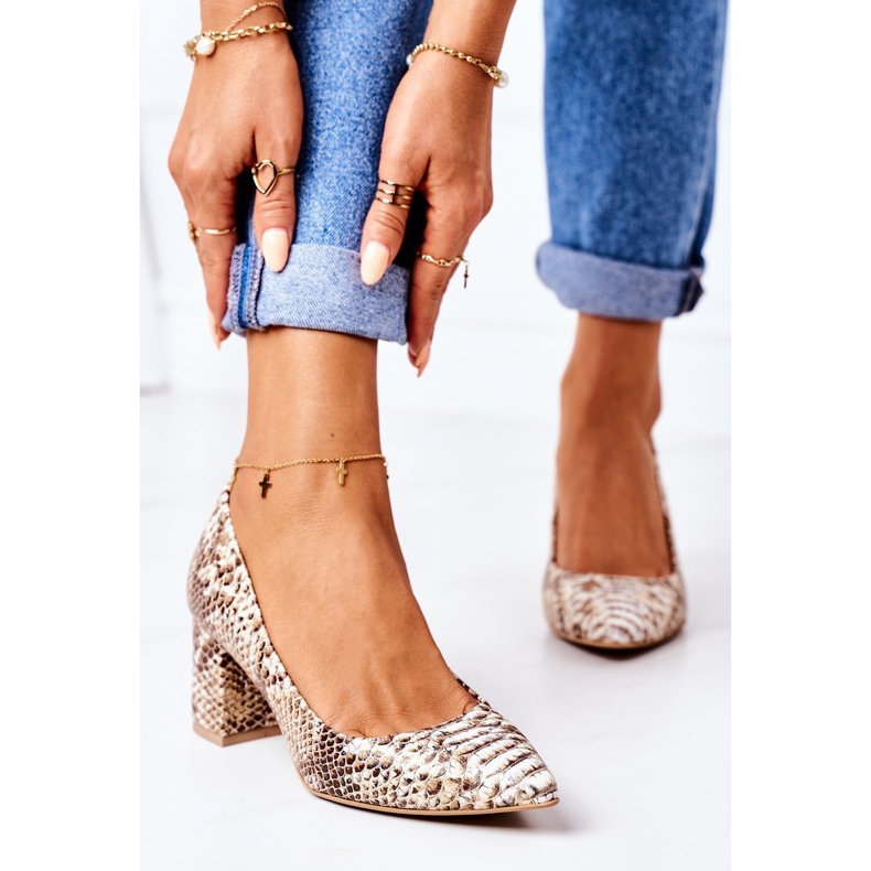 Lewski Shoes Läderpumpar med ormskinnsmönster Lewski -skor 2801 Golden gyllene 2