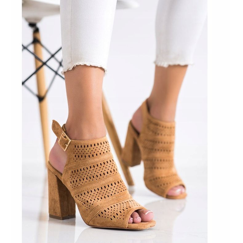 Renda Openwork sandaler på ett inlägg brun 2