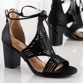 Renda Openwork sandaler med bindning svart 1