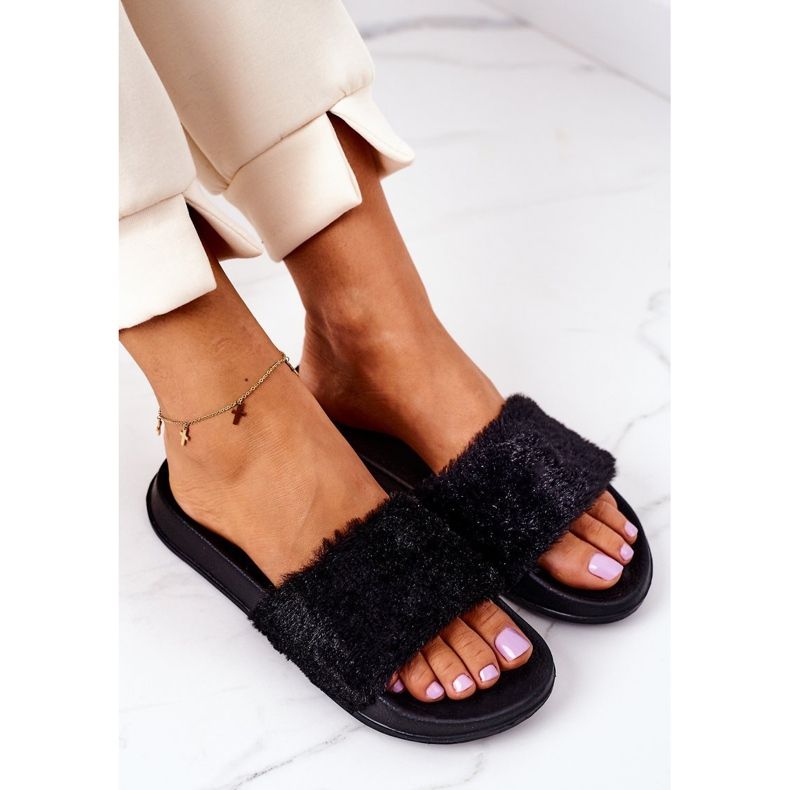 PE1 Gummi tofflor med päls svart Emery 1