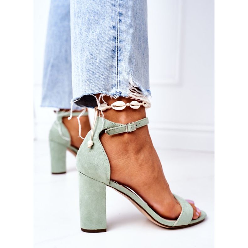 PS1 Gröna mockasandaler på en Florens grön bar 1