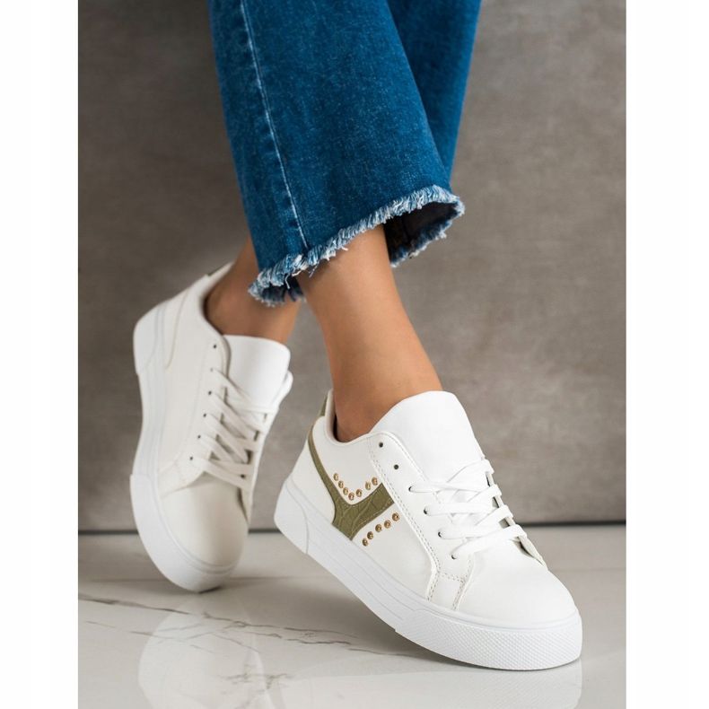 SHELOVET Knutna skor med grönt inlägg vit 1