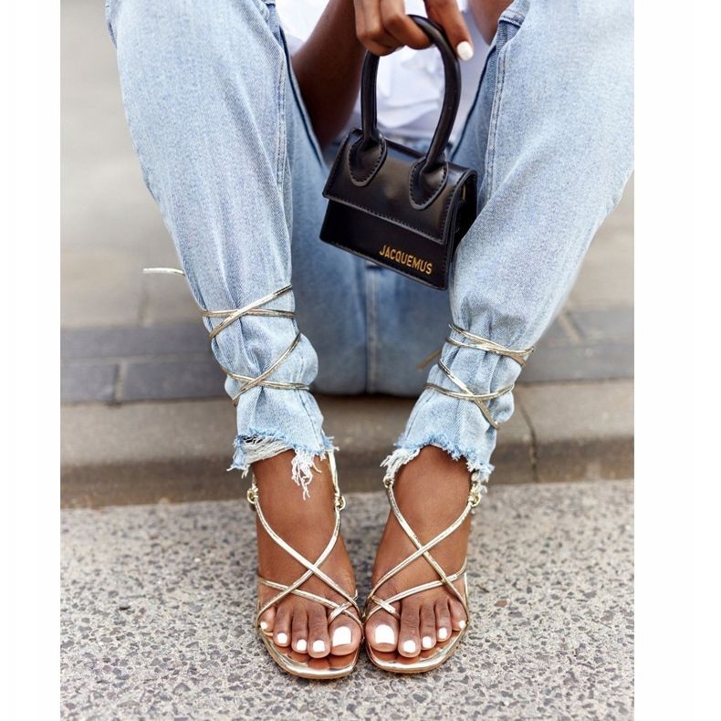 PS1 Knutna sandaler på en hög klack med fyrkantig tå gyllene bana 3