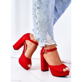 PW1 Mockasandaler på en röd Silvia -bar 1