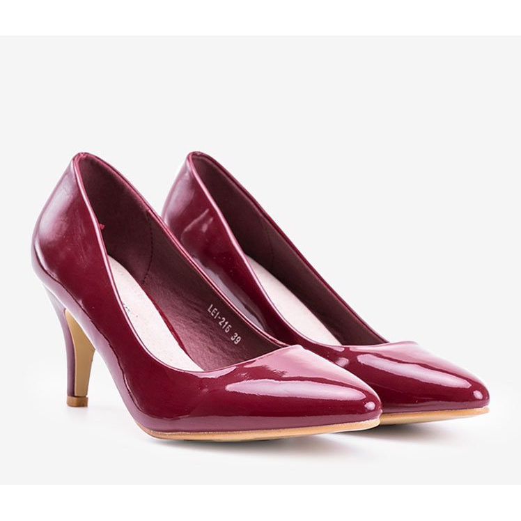 Maroon pumps på en Faith stilettklack röd 1
