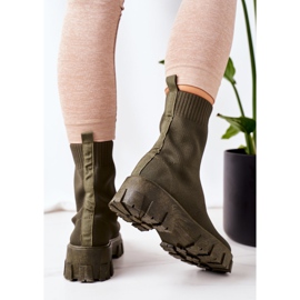 PS1 Arbetare av elastiskt tyg på den gröna inspirationsplattformen 2