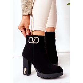 PS1 Svarta varma stövlar på en bar underbar gyllene 1