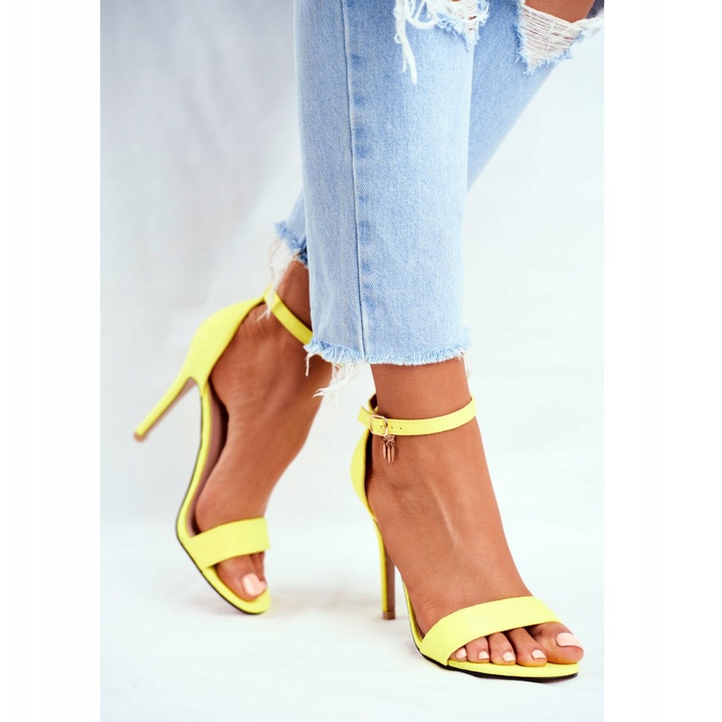 PS1 Kvinnors sandaler på en högklackad ekologisk mocka gul frihet 5